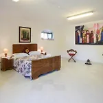 4 Bedroom Lovely In Ferienhaus