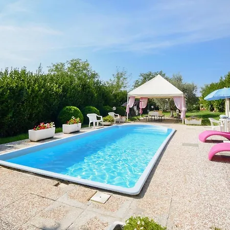 4 Bedroom Lovely In * Santa Luce