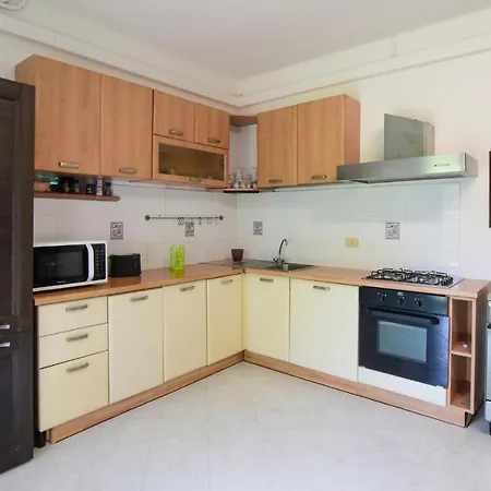 4 Bedroom Lovely In Holiday home Santa Luce