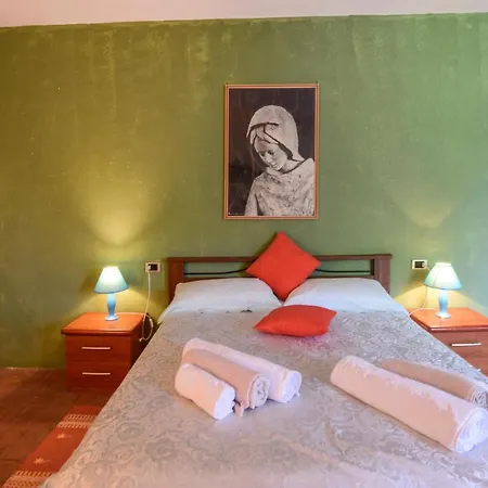 4 Bedroom Lovely In * Santa Luce
