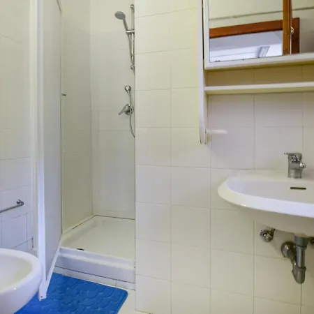 펜션 4 Bedroom Lovely In *