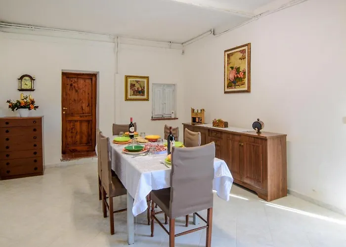 度假居 4 Bedroom Lovely In